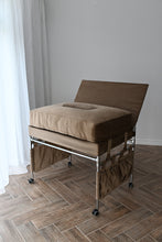 Load image into Gallery viewer, Posing Set: Baby Fox Cub & Table