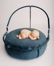 Load image into Gallery viewer, Posing Doll Bella