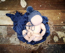 Load image into Gallery viewer, Posing Doll Bella