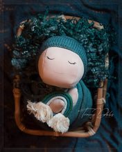 Load image into Gallery viewer, Posing Doll Bella